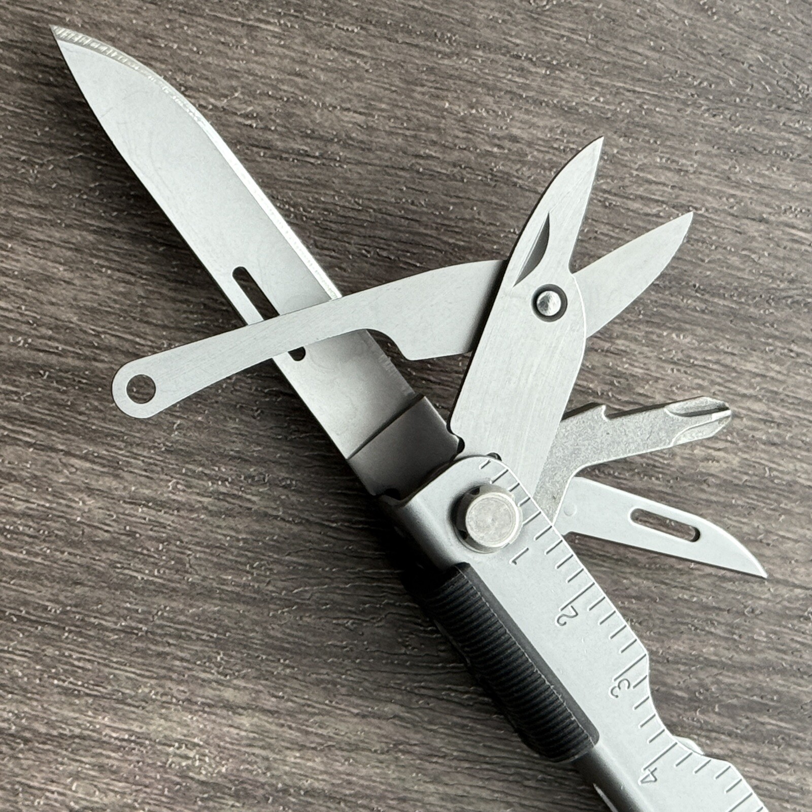 Gerber Fisherman Multi Plier MP600 Gerber Fish Fisherman with Extra Long Pliers