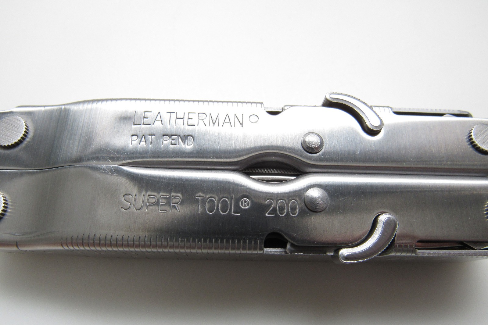 Leatherman Super Tool 200 Retired Collectable w/Nylon Case – Never Used – RARE!