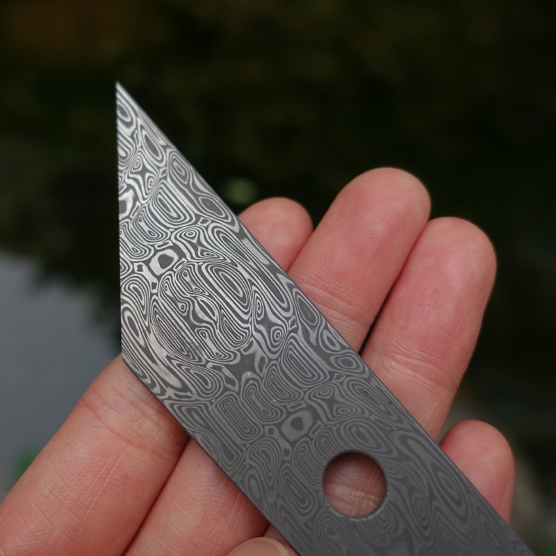 Handmade forging – High Hardness RWL34 Damascus Steel EDC Tool Pry Bar ASP60