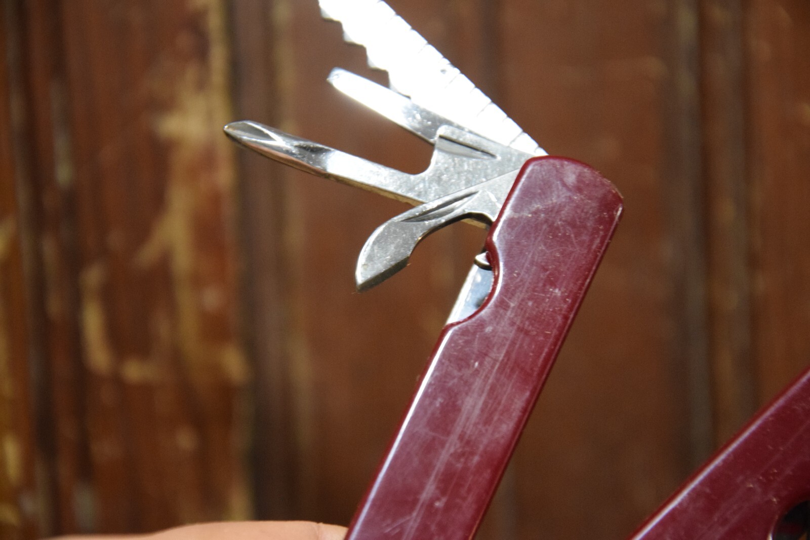MULTI TOOL 12 FUNCTION POCKET KNIFE SAW SCREWDRIVER OPENER PLIERS WIRE CUTTER