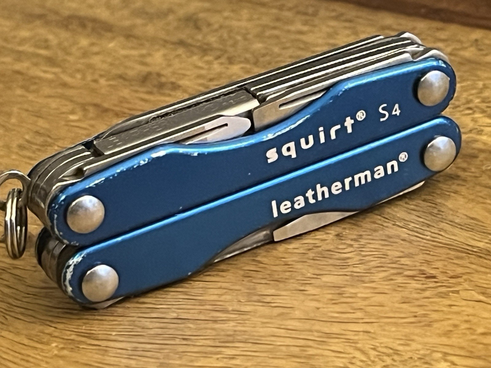 Retired Leatherman Squirt S4 Scissors Knife Solid! NICE! DISCONTINUED