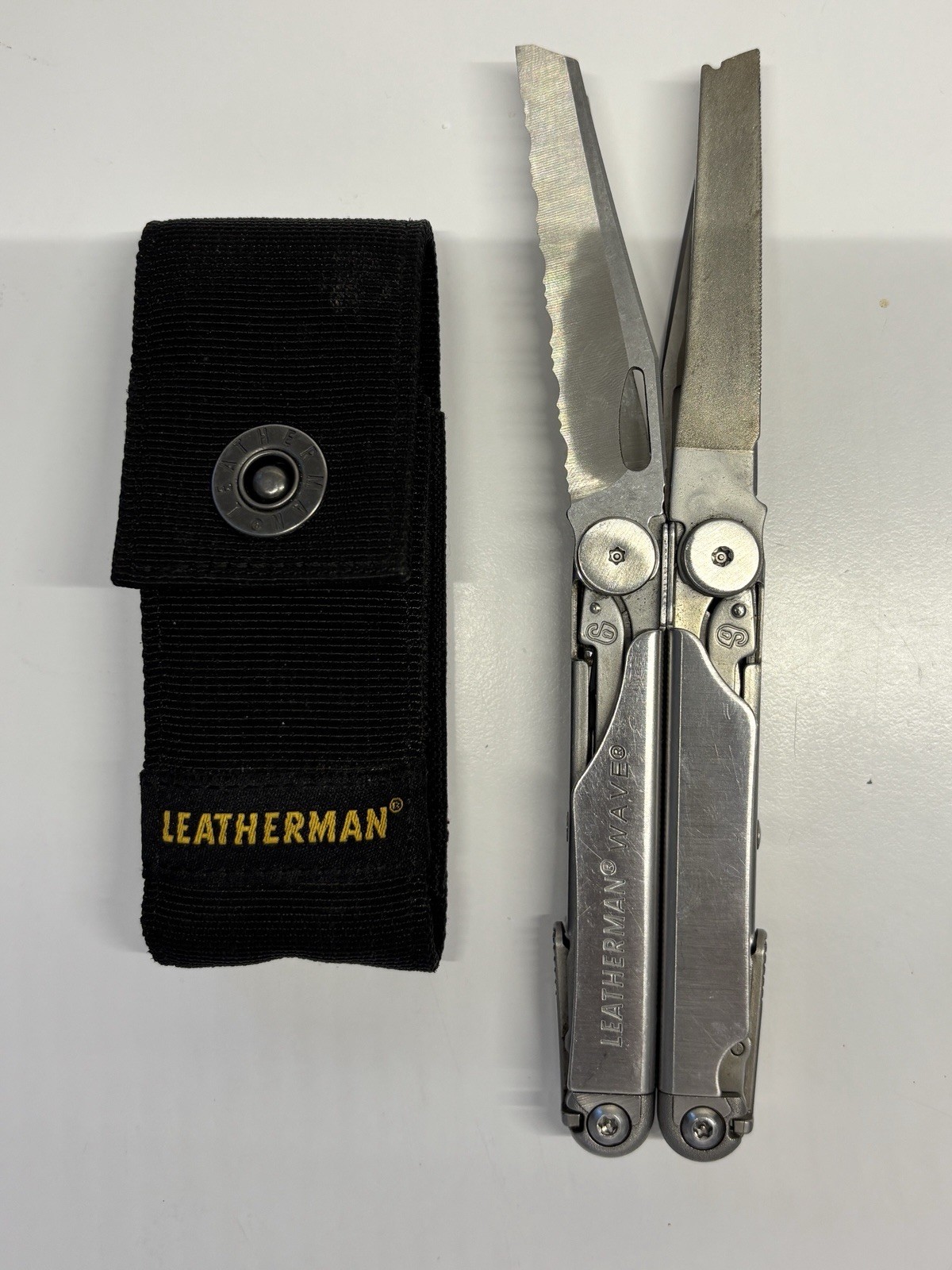 Original Leatherman Wave Multi-Tool Stainless Steel W/ Pouch Used See Pictures