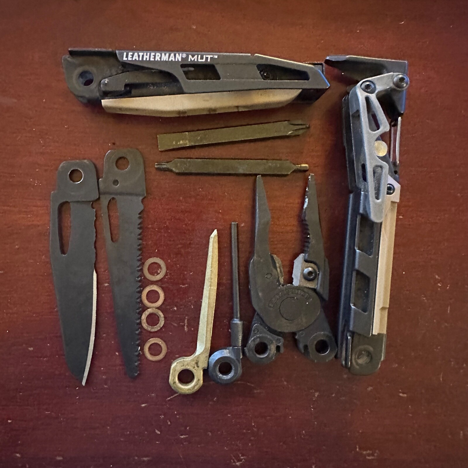 Parts from Leatherman MUT (Military Utility Tool): 1 Part for repairs or mods