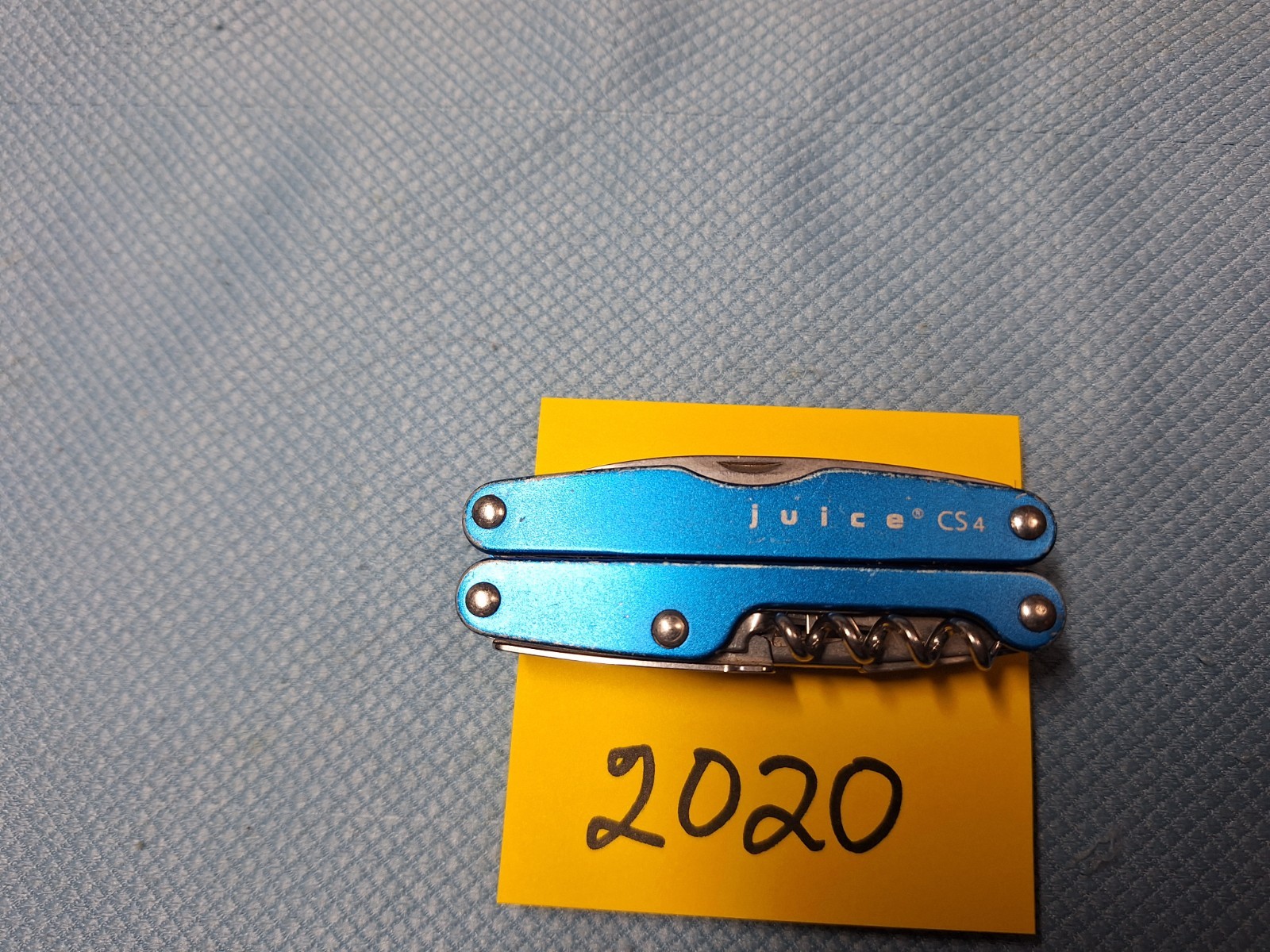 1 Leatherman BLUE CS4 JUICE Multi Tool FISHING Excellent LOC 2020