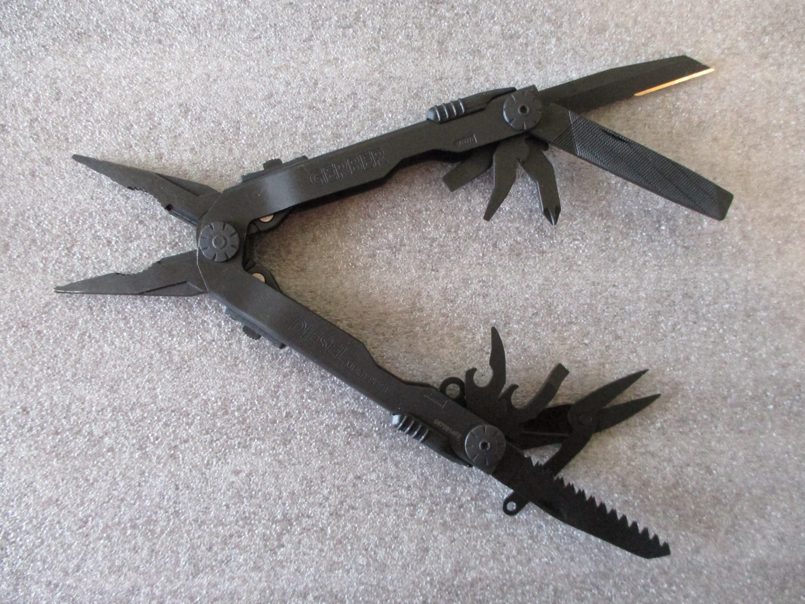 GERBER DIESEL MULTI-PLIER-2w/1 CASE+LEATHERMAN WAVE MULTI-TOOL & CASE-EXCELLENT!