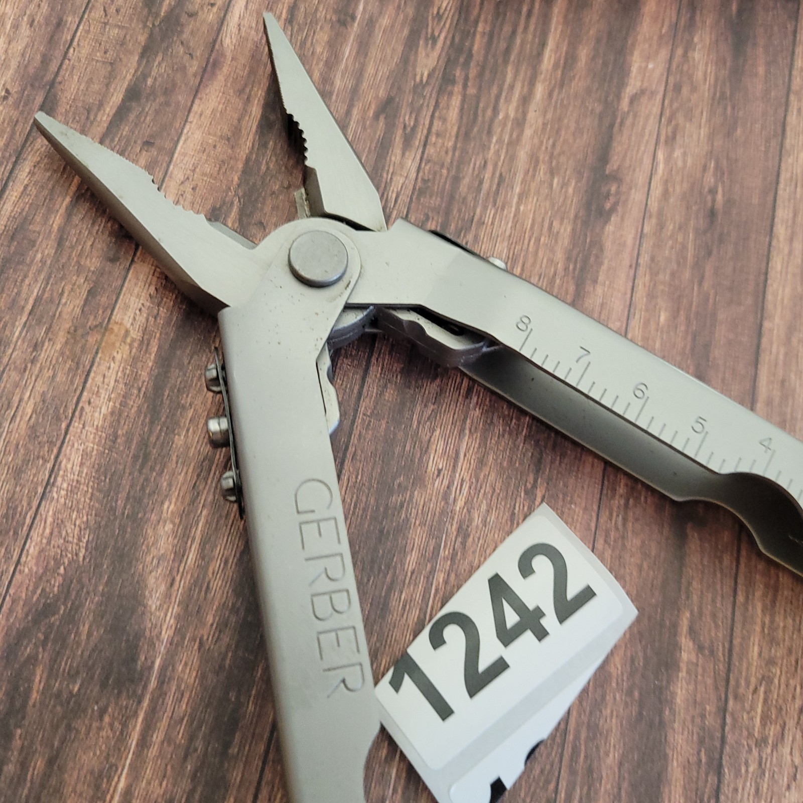 Gerber Multi-Plier 600 Multi-Tool Knife USA UAW Ford Motor Company
