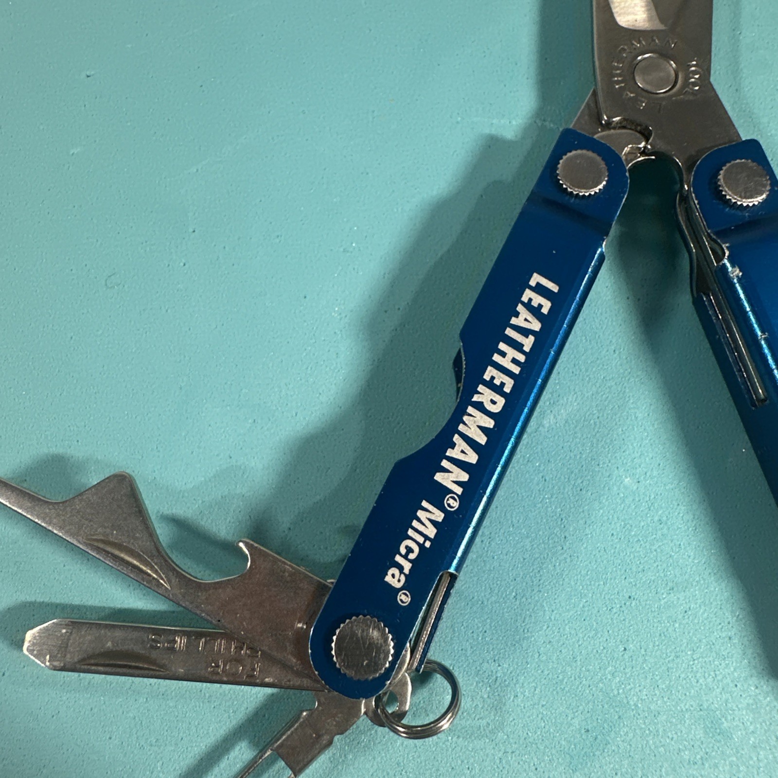 Leatherman Micra Multi-Tool, Knife, Scissors, Key Ring, Blue, USA Date 6/17