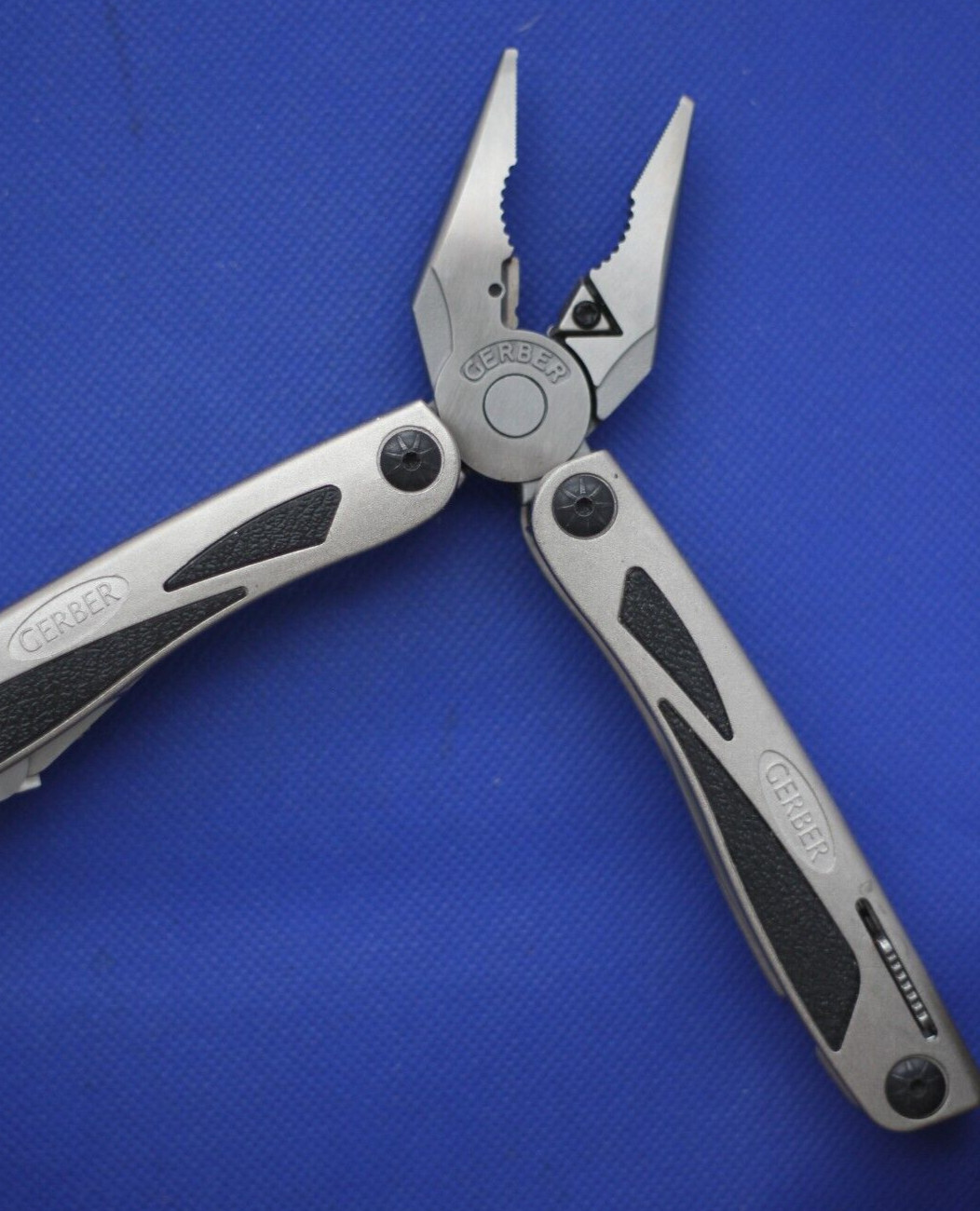 Gerber MP800 Legend Multi Tool Scissors Knife RemGrit, MP800, NOS