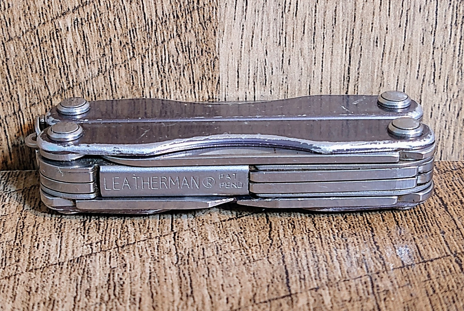 Leatherman SQUIRT S4 GRAY/SILVER Multi-Tool (Retired Model) – All Tools Good!