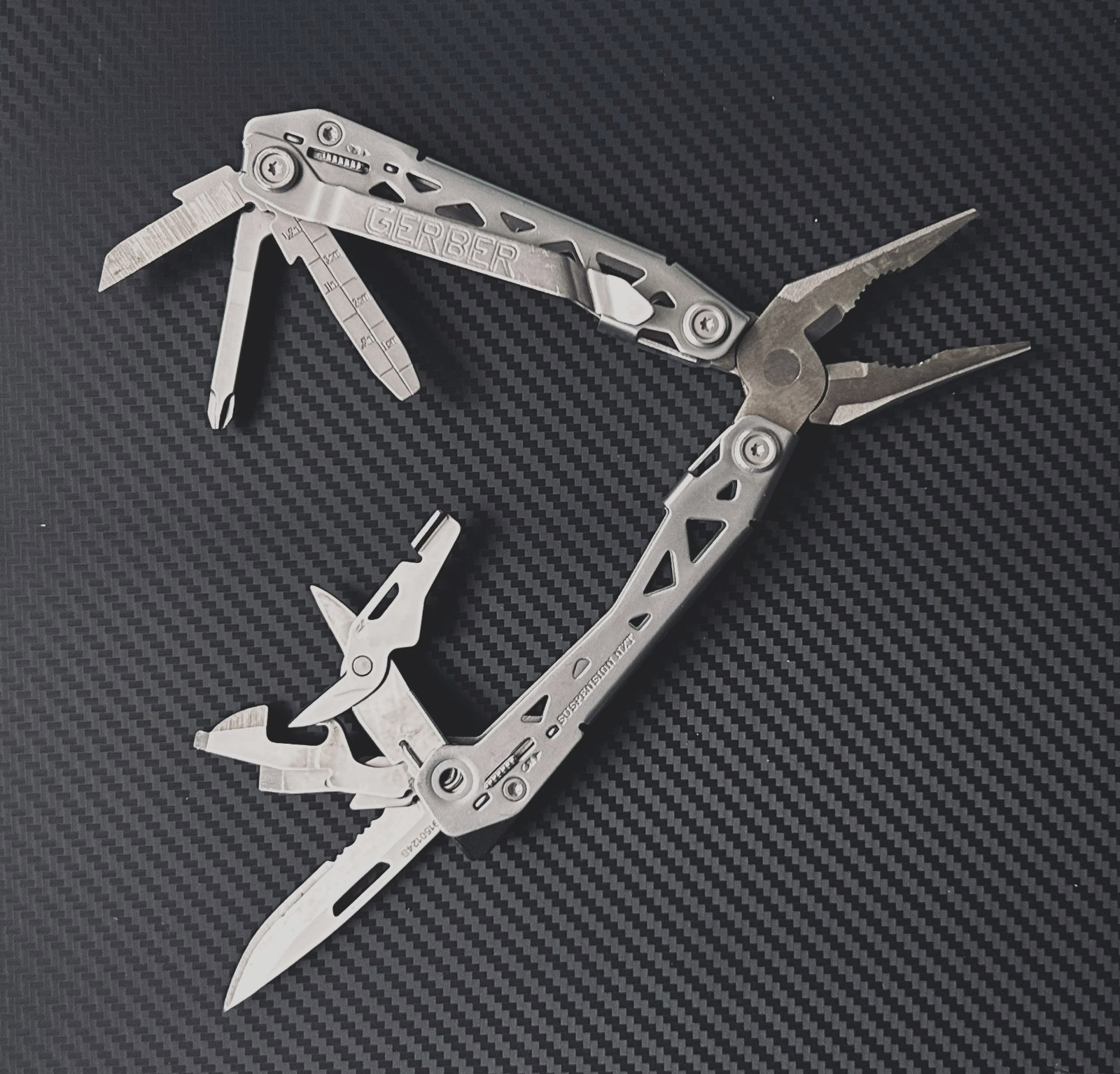 Gerber Suspension NXT Multitool Pliers Knife EDC Stainless Steel – Very Good