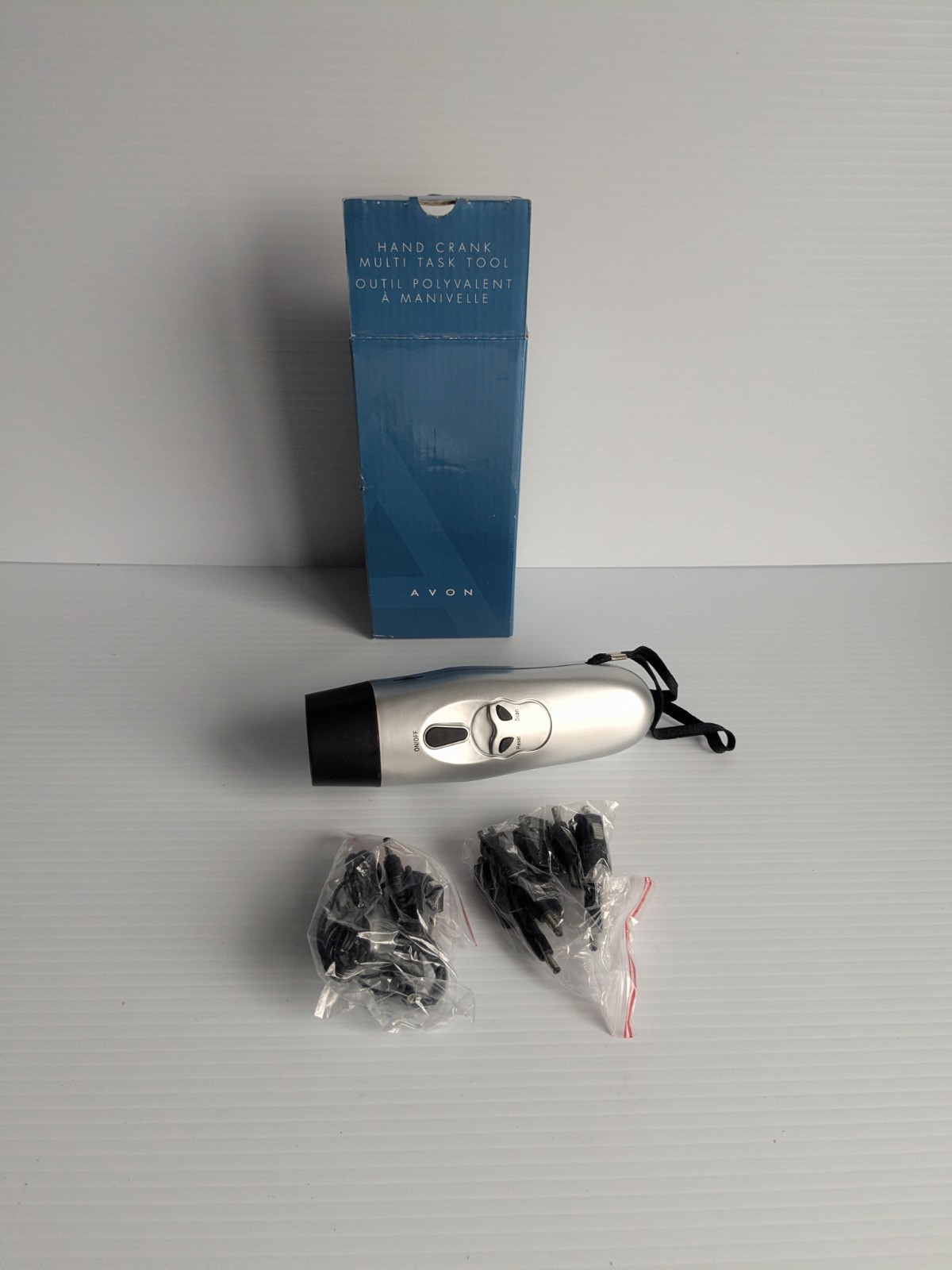 Avon Hand Crank Multi Task Tool 2007 Voltage Output 6V Emergency Preparedness