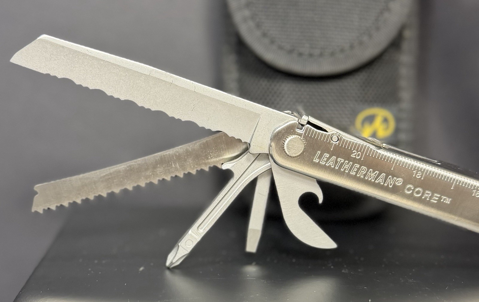 🔥Leatherman Core Multi Tool Large Retired Collectable Rare FREE SHIPPING!! NOS