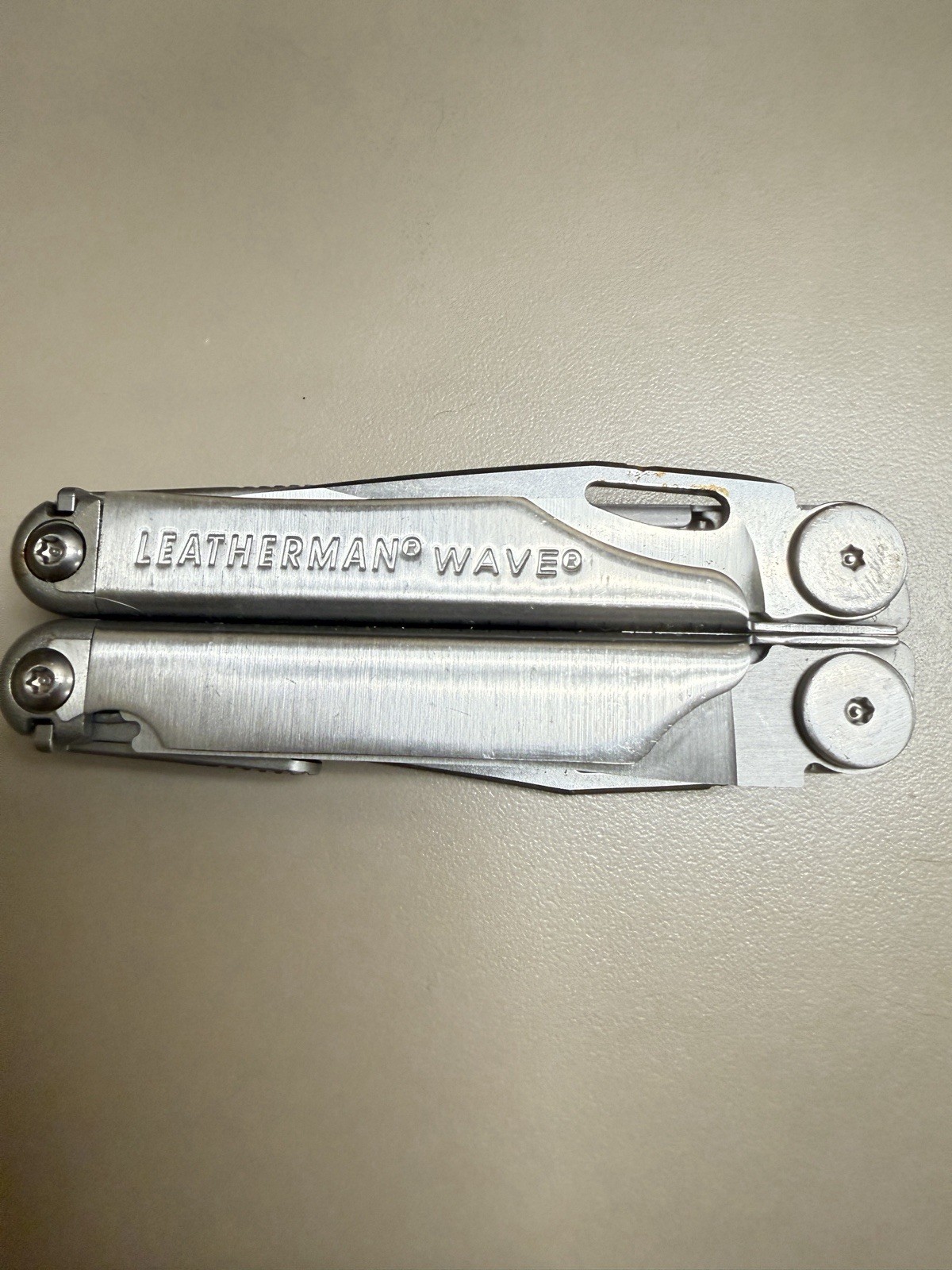 Leatherman Wave Multi-Tool Stainless Steel Pliers Knife with Screwdriver