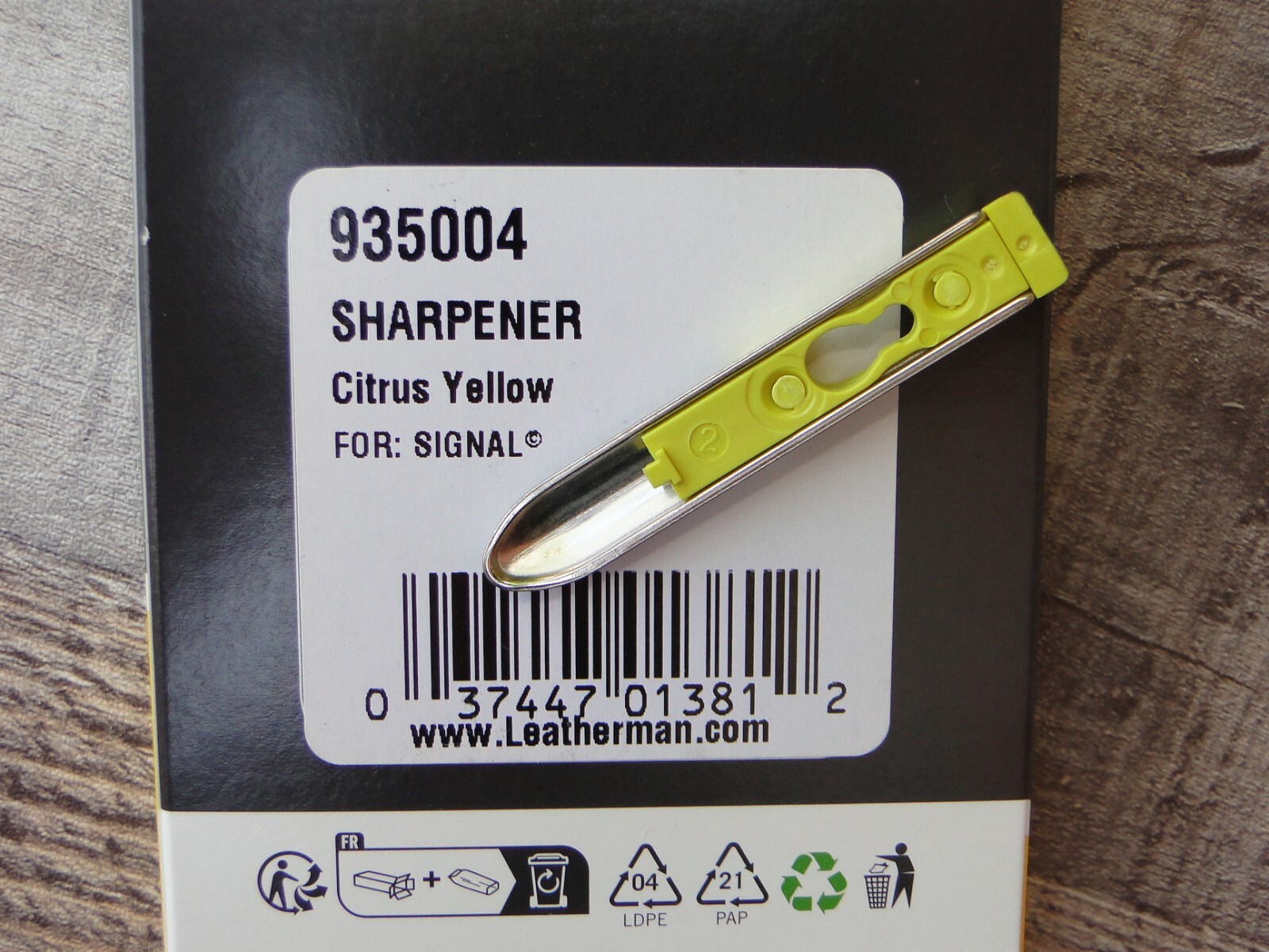 Leatherman® Signal Diamond Coated Sharpener Citrus for Signal Multi-Tool 935004