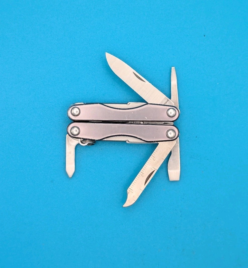 Leatherman Squirt S4 Multi-Tool, Key Ring, Retired, GRAY!