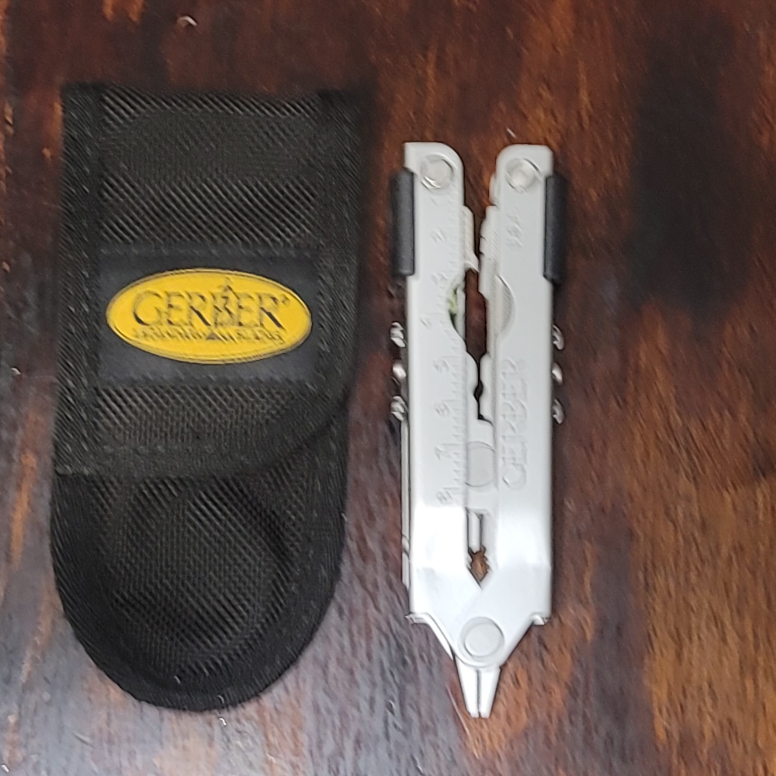 Gerber 600 (DISCONTINUED) Early version Pro Scuot (WITH OUT SISSORS) NEW & Sheth