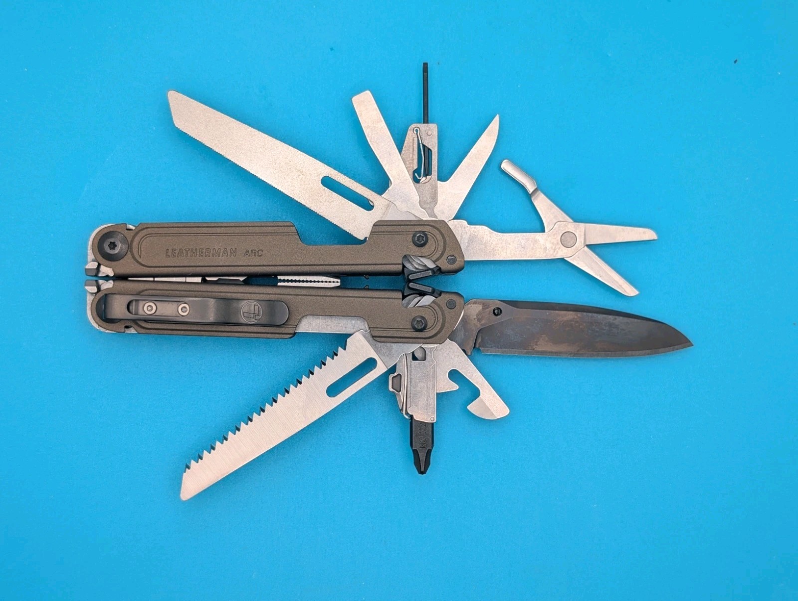 Leatherman Arc Knife Pliers Multitool! Talos! NEW IN BOX!