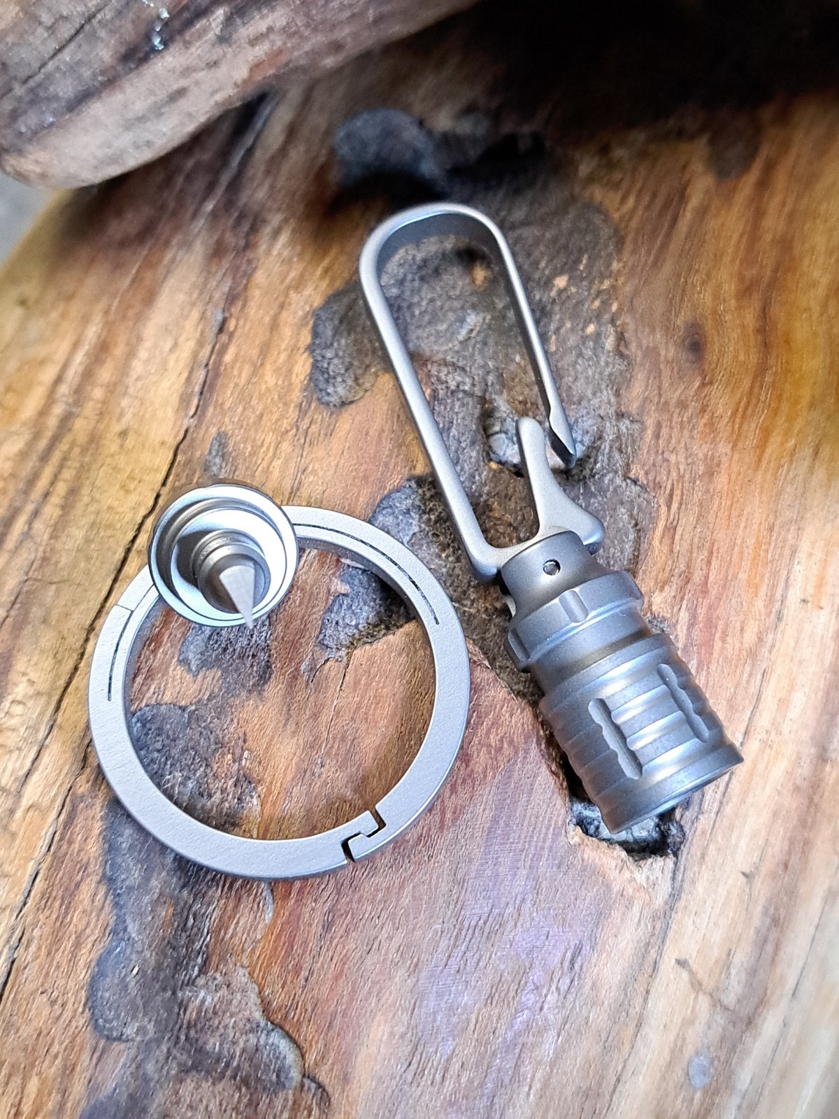 EDC Titanium Keychain Belt Loop Clip Quick-Release With Built-in Box Opener