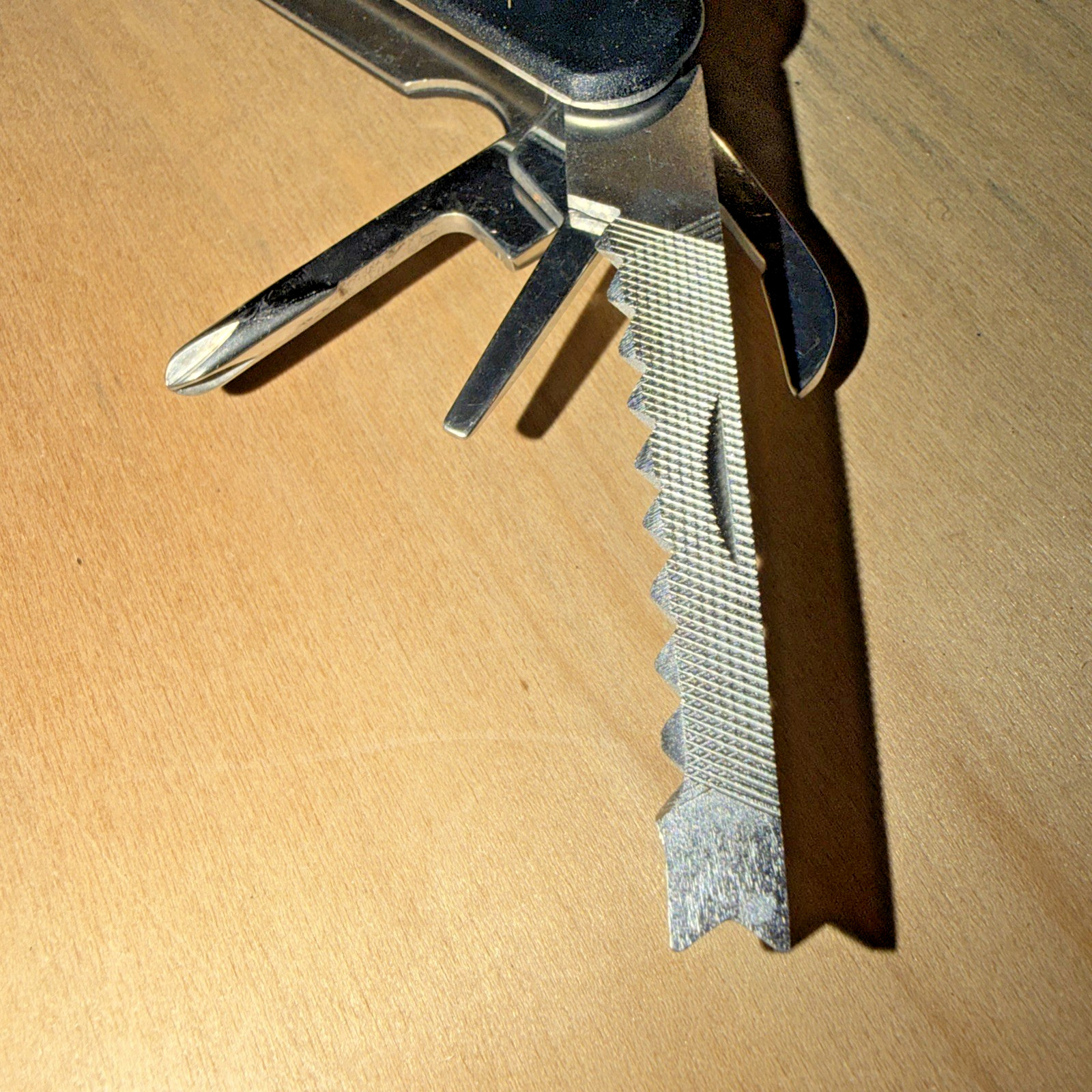 NEW Navistar, International, SuperDuty Stainless Steel Multitool w/ Sheath