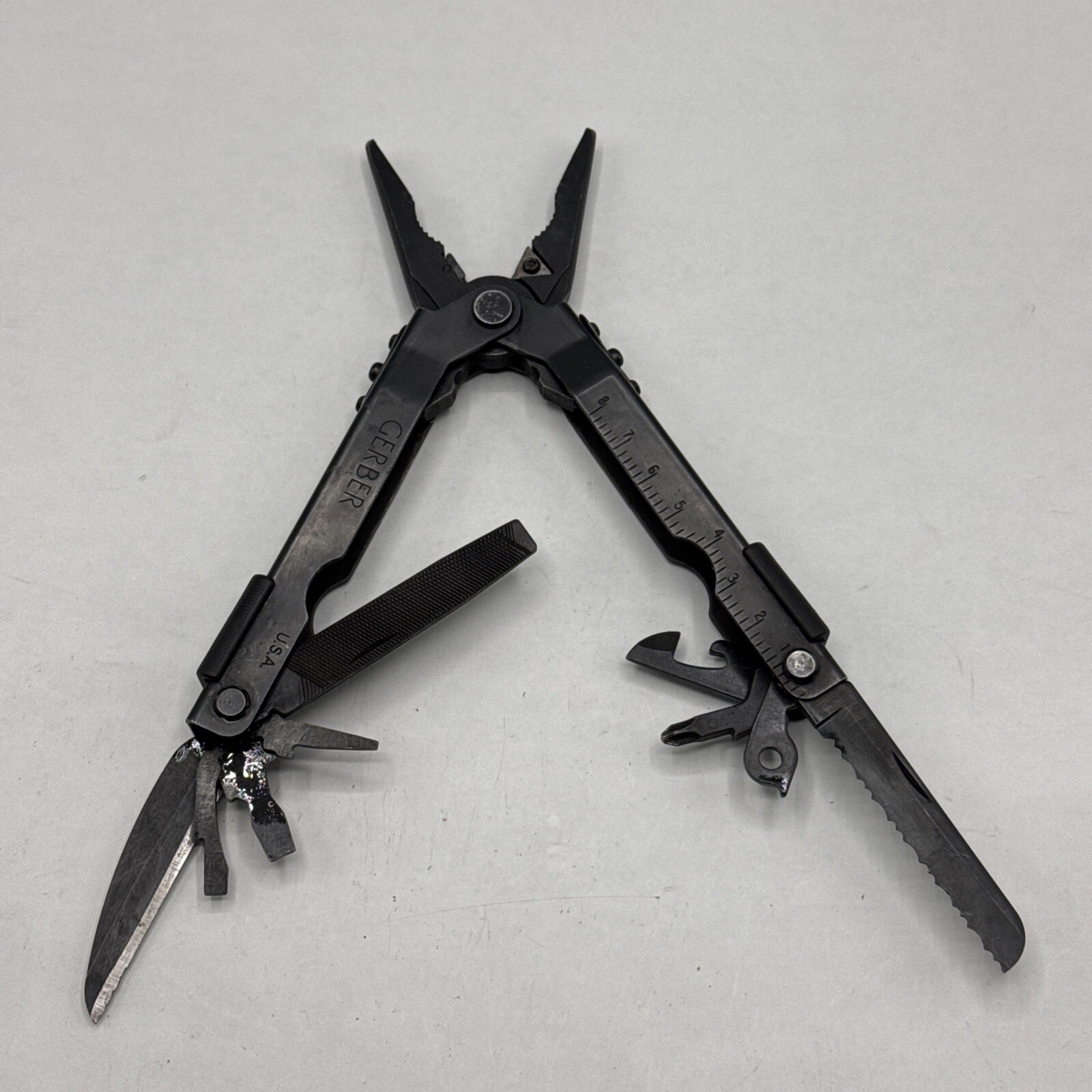 Gerber MP 600, Carbide Cutters, Needlenose – Black