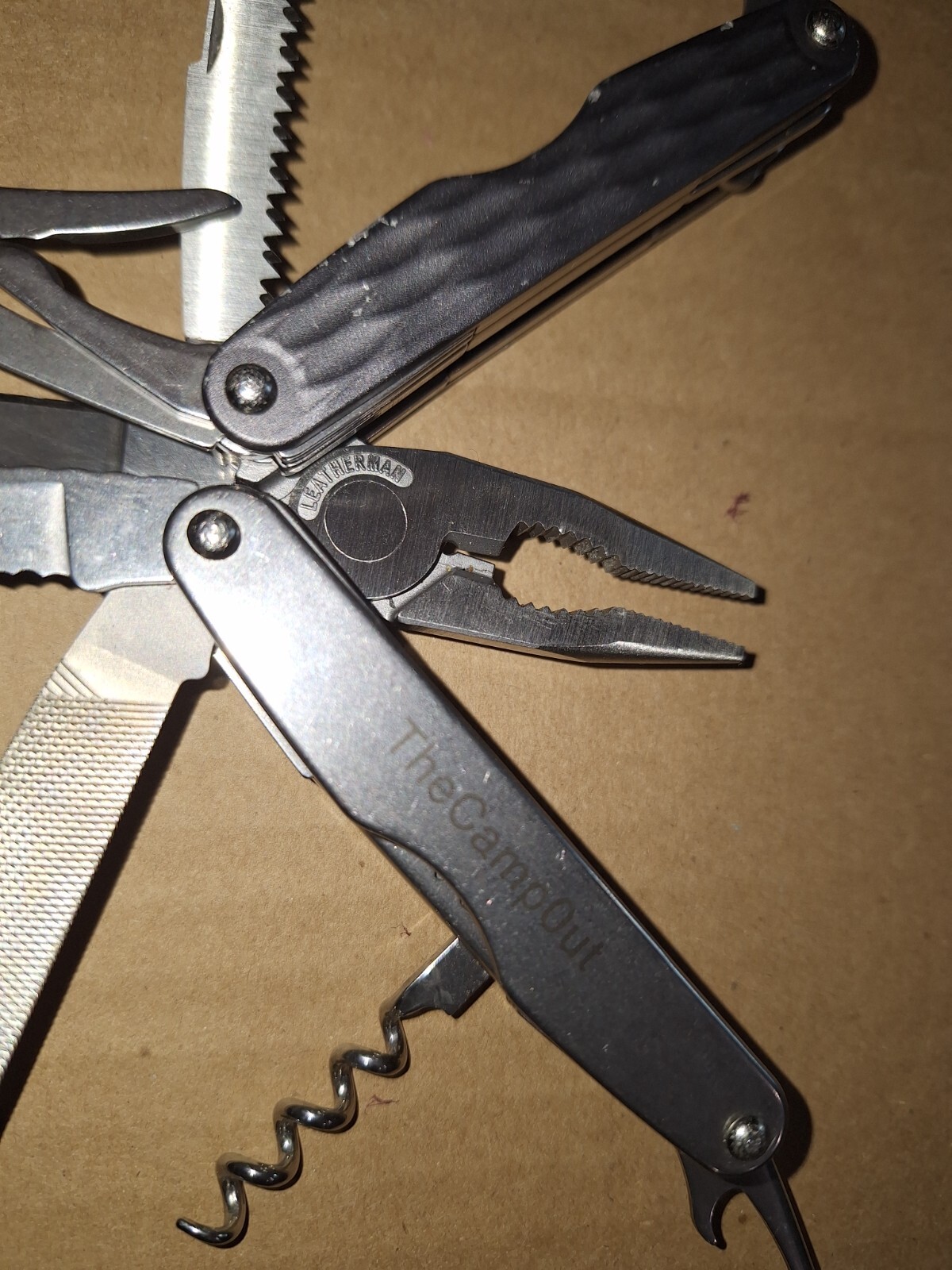 1 Leatherman Grey XE6 JUICE Multi Tool FISHING NICE LOT A15