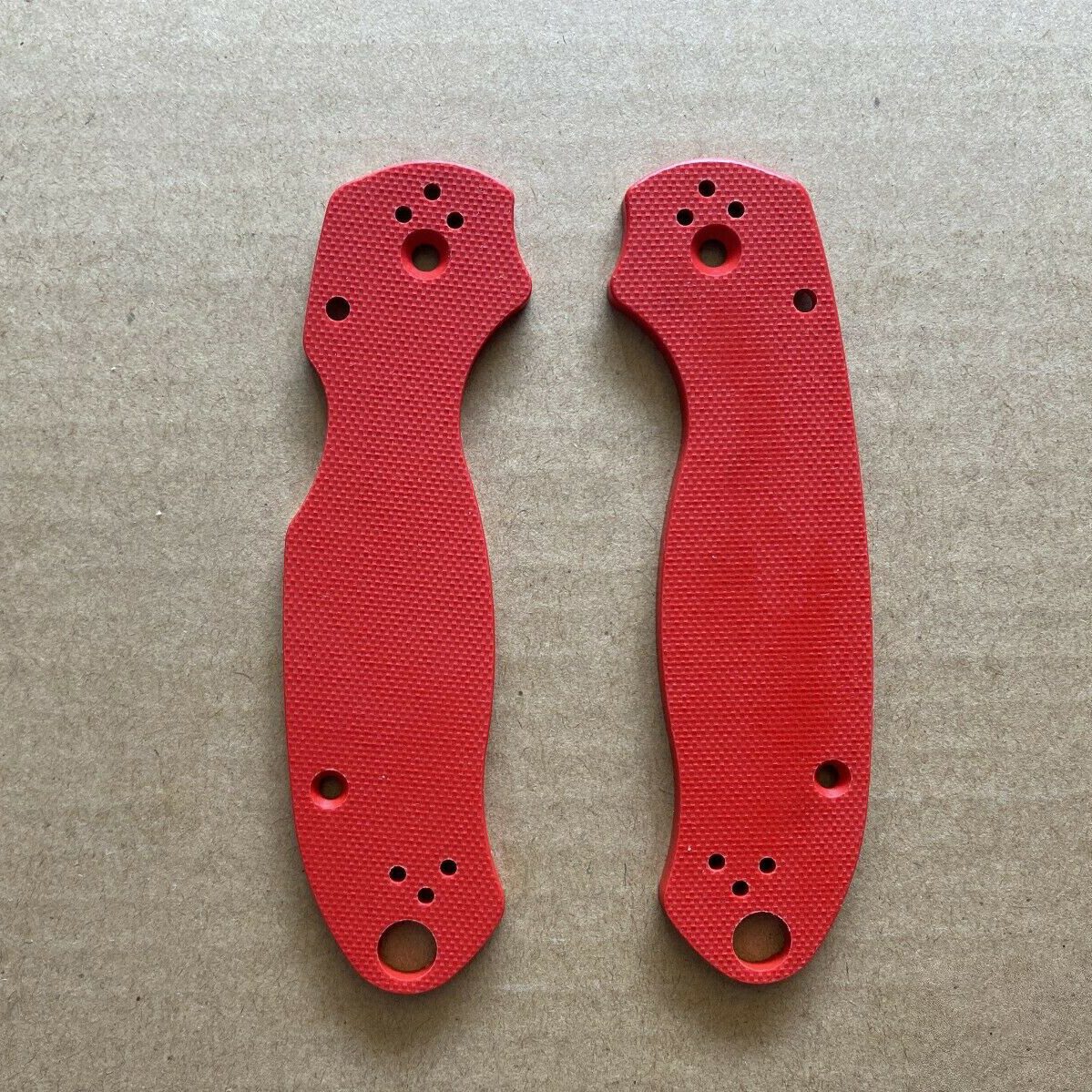 G10 Replacement Scales red For Spyderco Para3
