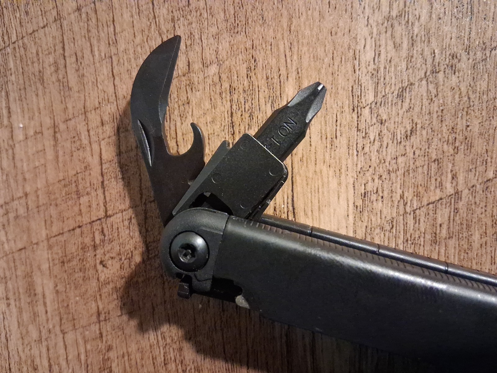 Retired LEATHERMAN Wave Plus + Multi-Tool BLACK OXIDE (Display Model, Unused)
