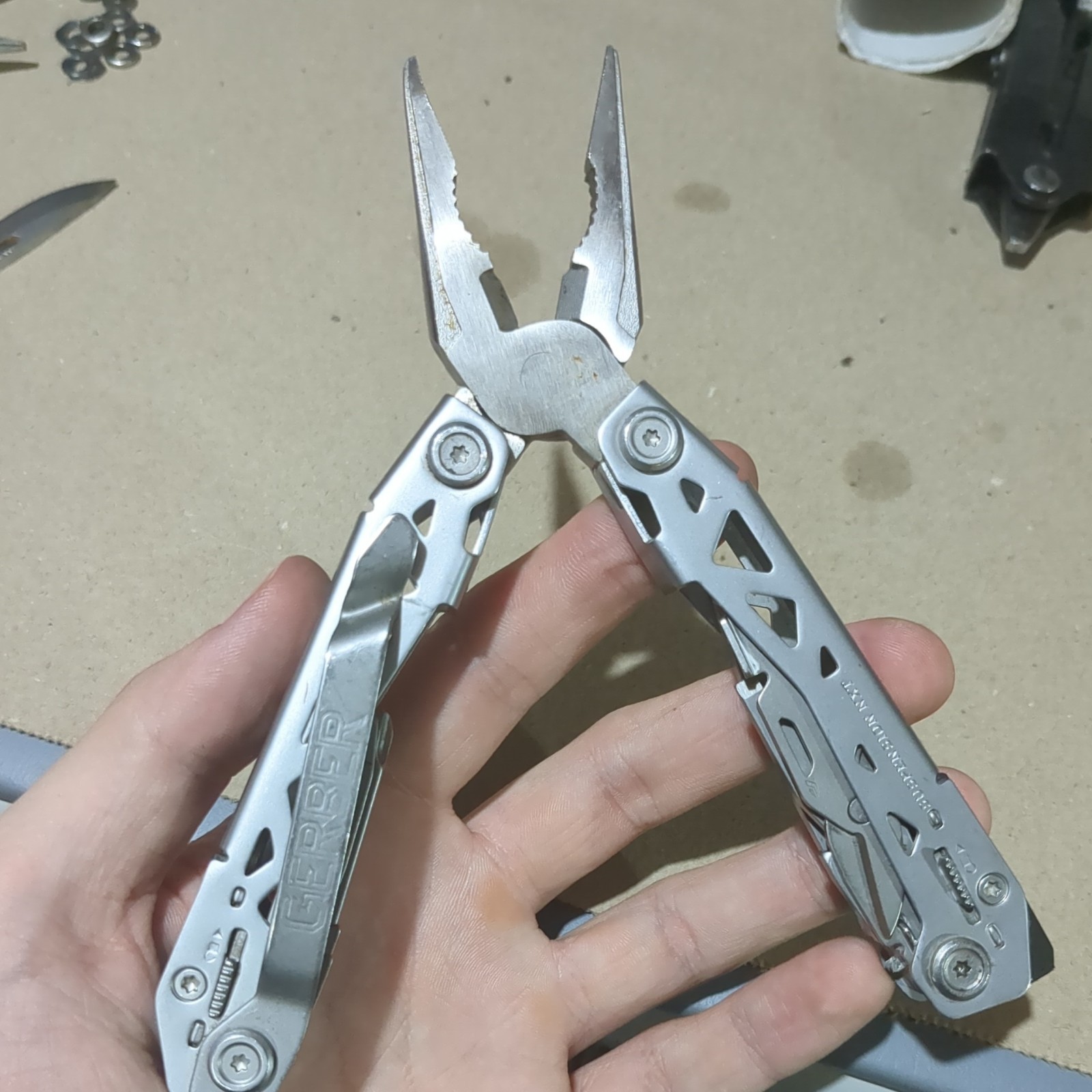 Gerber Gear Suspension-NXT 15-in-1 EDC Multi tool with Pocket Knife, Needle Nose
