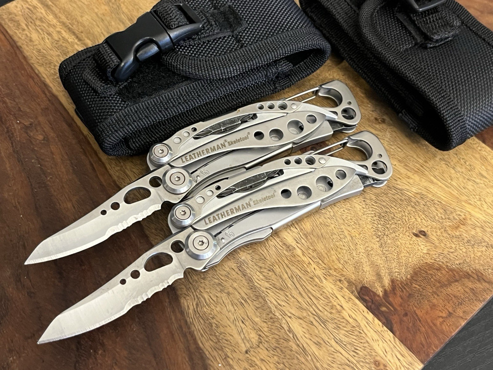 Leatherman Skeletool MultiTools SUPER NICE!! w/New Molle Sheath (Lot Of 2)