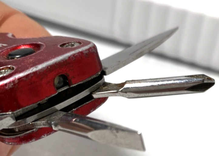 Snap-On multi tool function tool flashlight knife red bottle opener