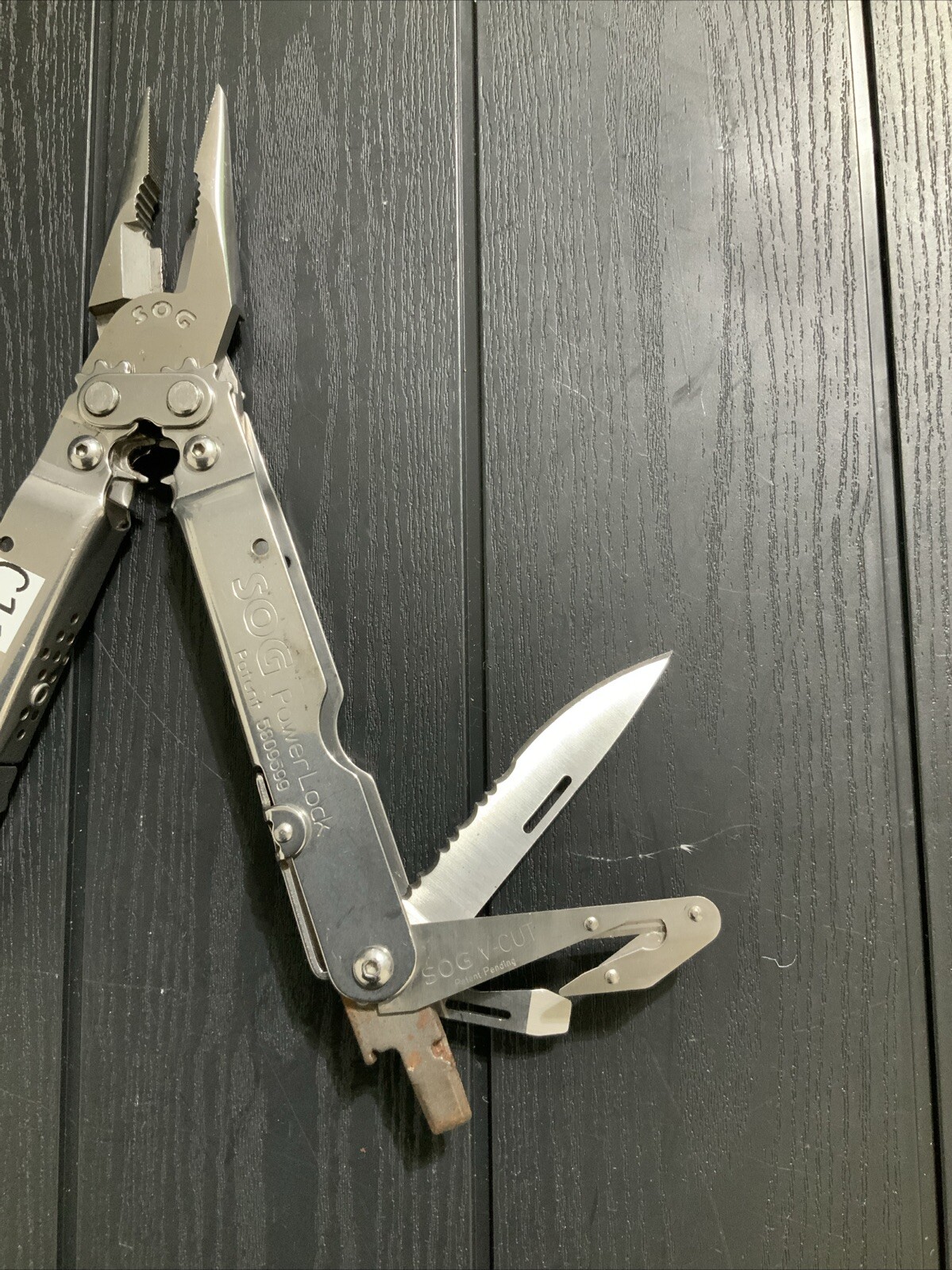 SOG PowerLock Multi tool Black – C11