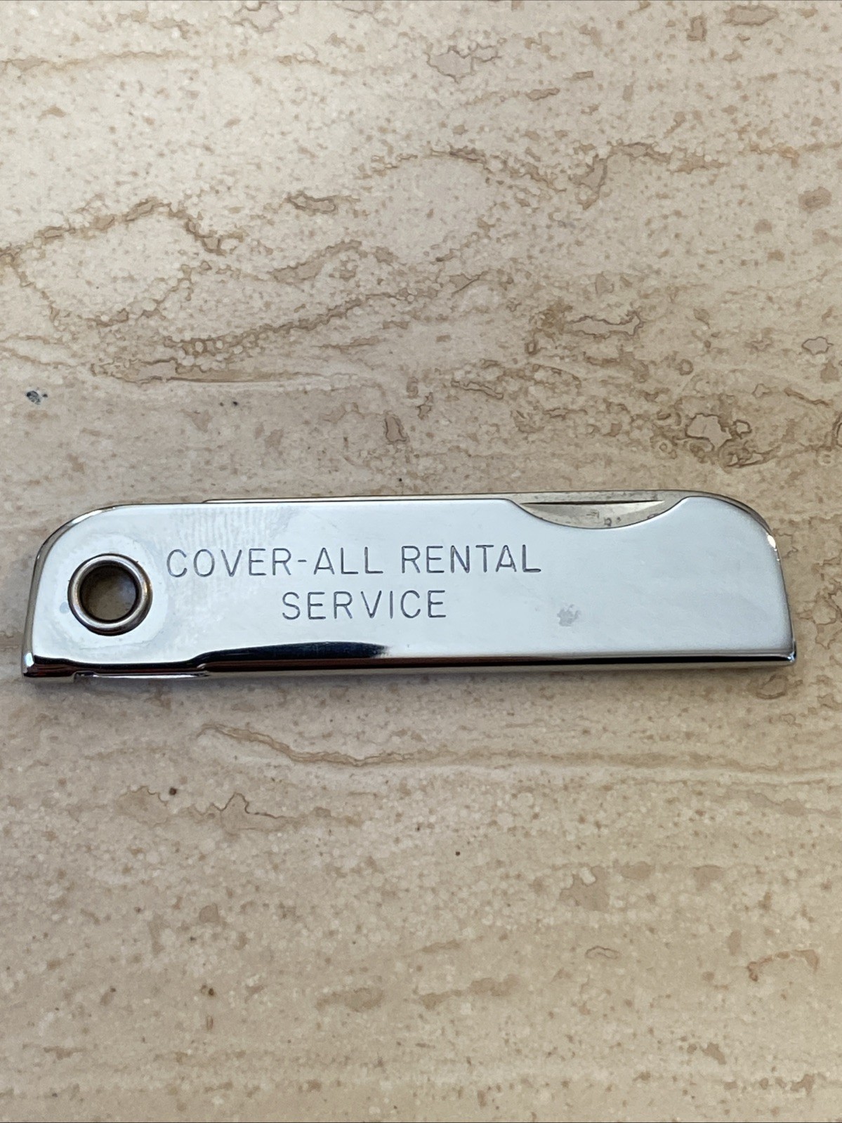 VINTAGE BASSETT SINGLE BLADE POCKET KNIFE WITH BOTTLE OPENER MADE IN USA TGD13