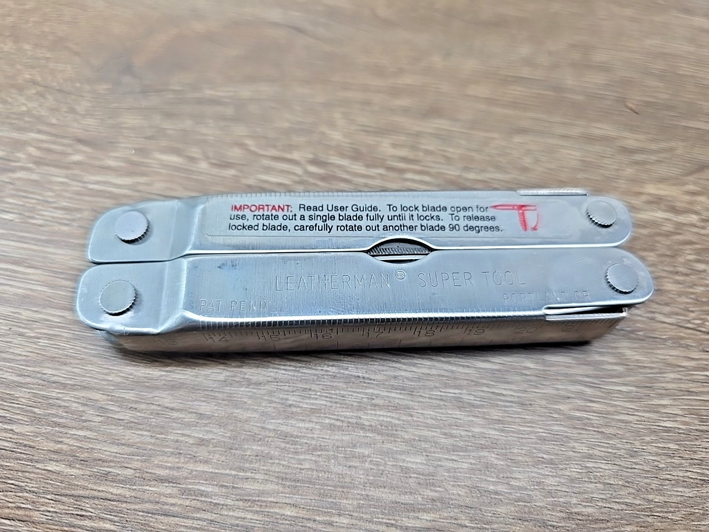 Vintage 1994 Leatherman Super Tool With Leather Sheath, 10 Folding Blades USA