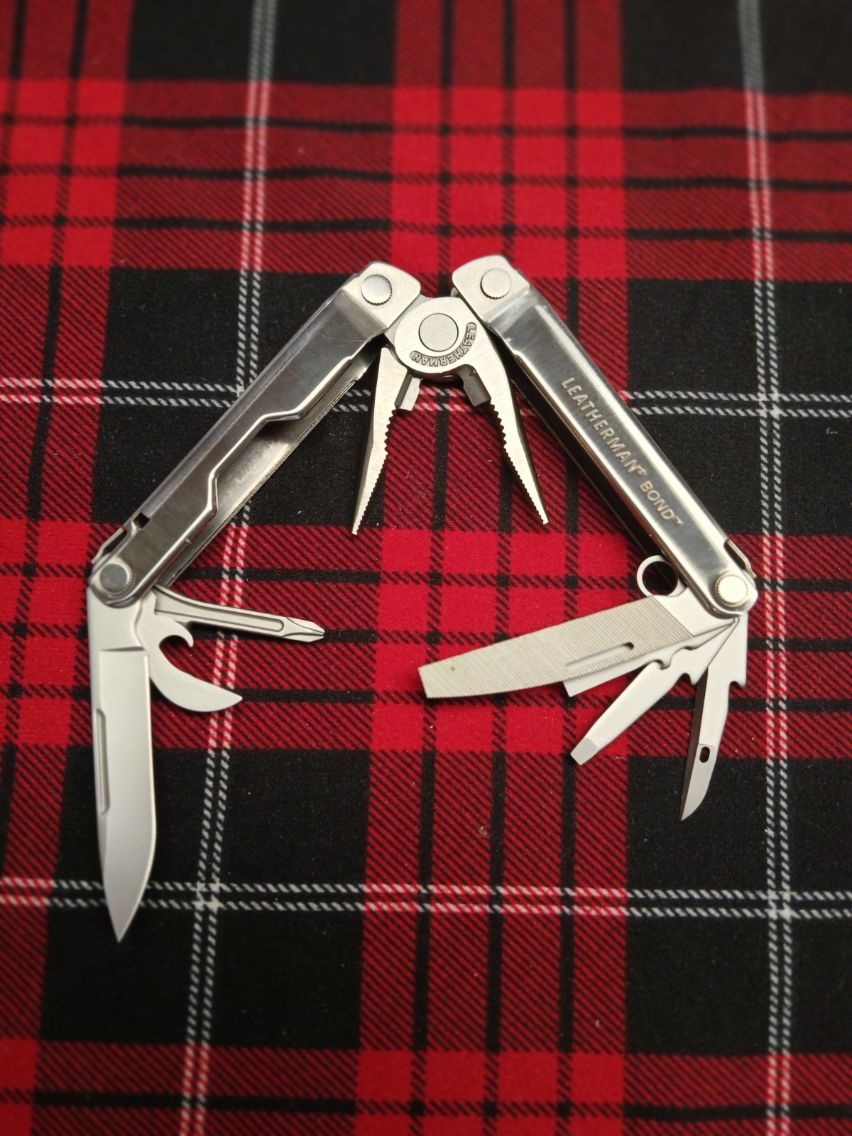 Leatherman Bond Multi-Tool Very Handy Very Good Condition!