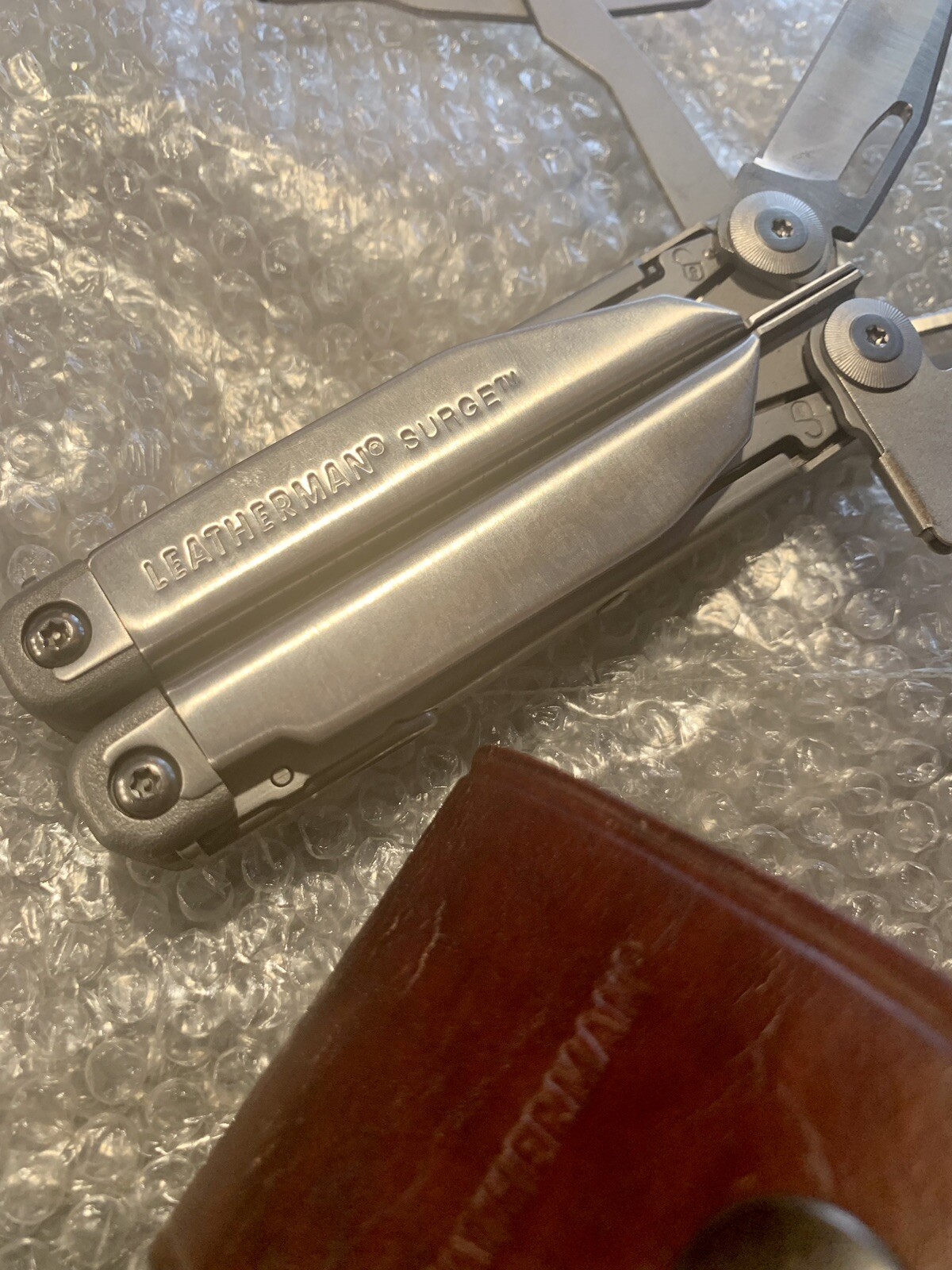 Leatherman Surge with original leather sheath multi-tool New!