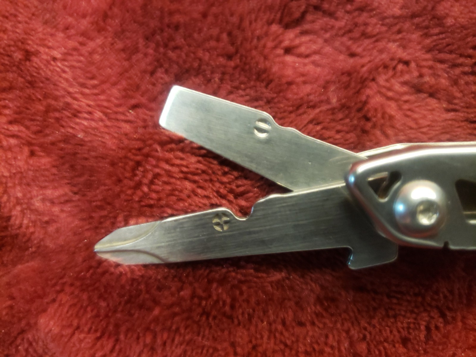 Leatherman Wingman Multi Tool with Holy Sheath 0620 Date Code