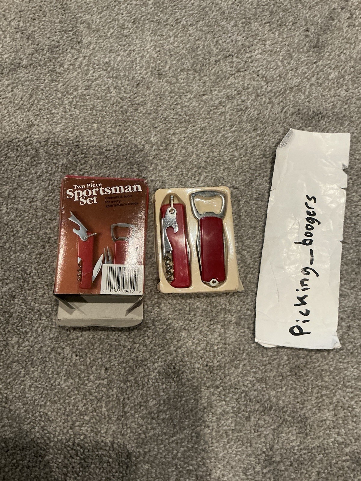 Vintage Hunters Club Sportsman twopiece multitool set featuring red handled tool