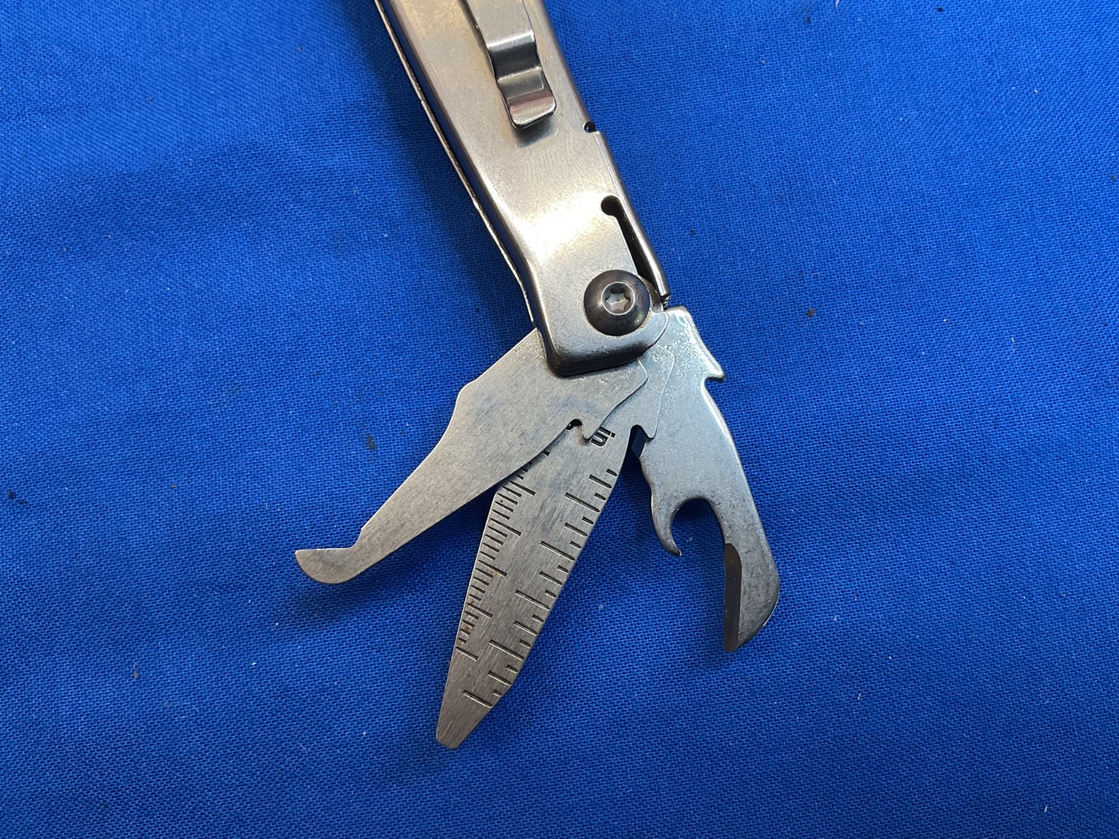 Leatherman Rev Multi-Tool Knife Plier 2023 Date Code