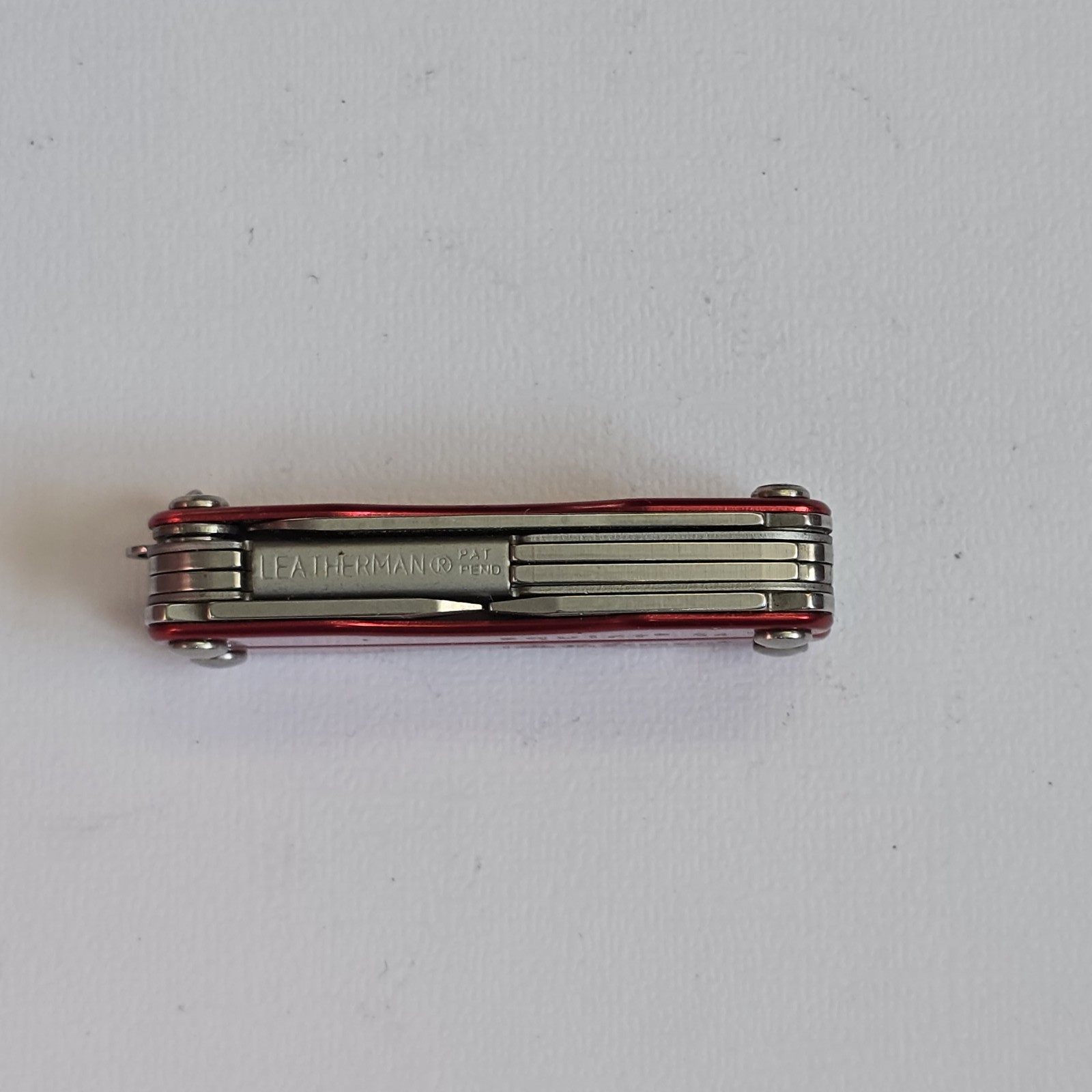 LEATHERMAN SQUIRT S4 MINI TOOL SCISSORS KNIFE MULTI TOOL