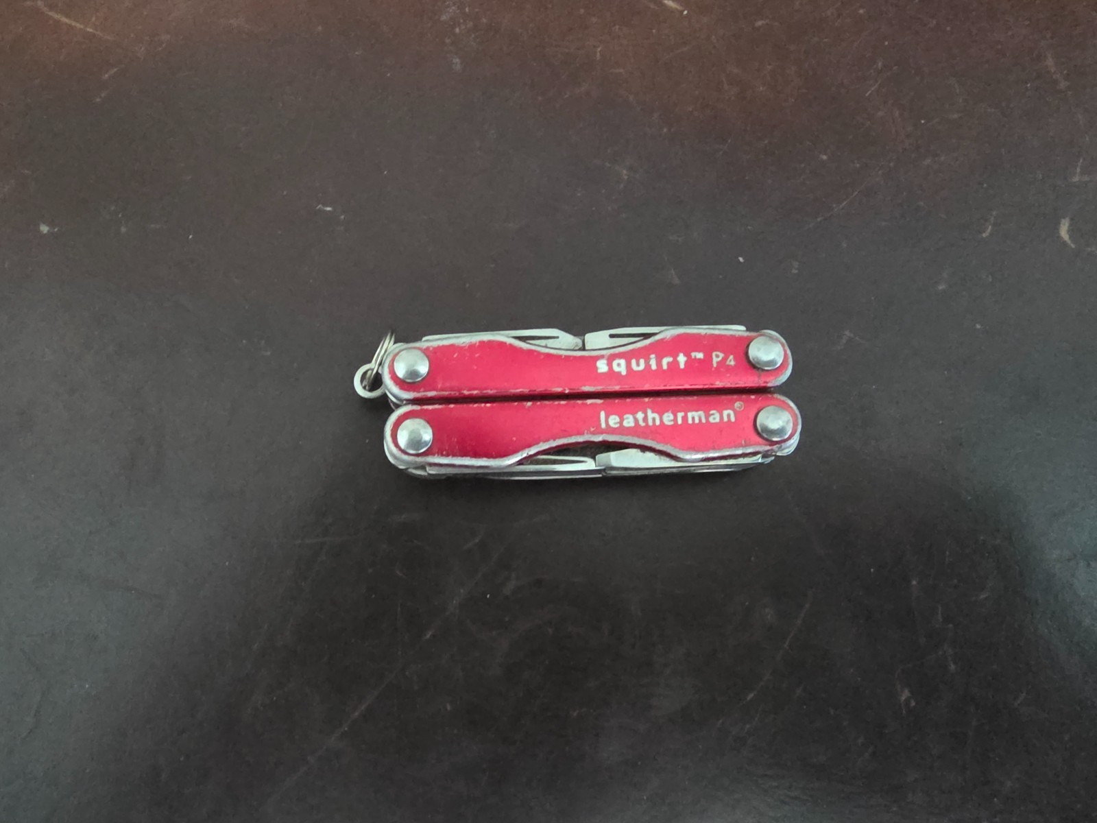 Leatherman Squirt P4 Keychain Pliers Multi-Tool Red 069p