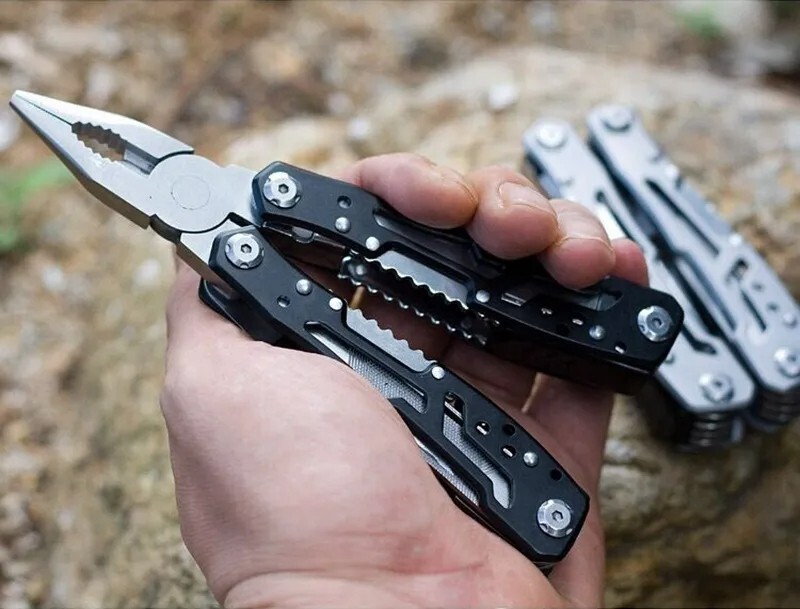 Multifunctional Folding Pliers Multi-tool Pocket Knife Outdoor Portable 14 Tools