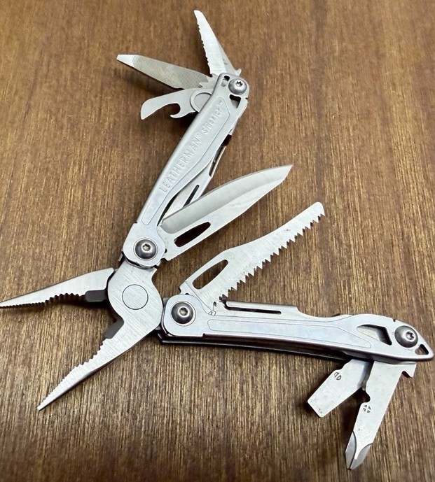 Leatherman Sidekick Stainless Steel Multi Tool – Very Good Condition
