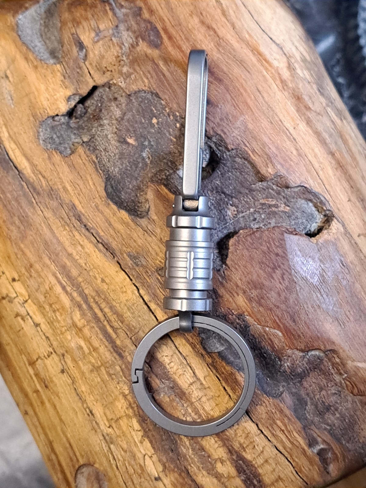 EDC Titanium Keychain Belt Loop Clip Quick-Release With Built-in Box Opener