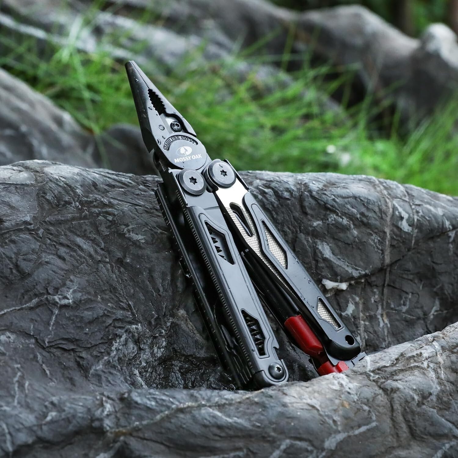 Multitool, 19-in-1 Stainless Steel Multi Tool Pliers, Survival Tools with Fir…