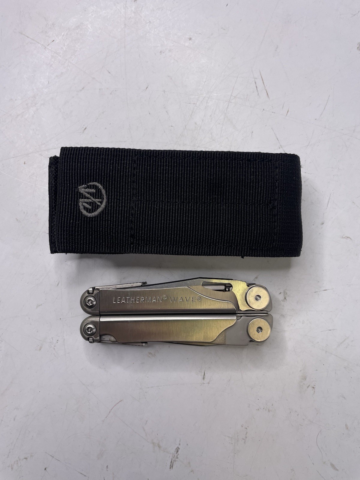 Leatherman Wave Stainless Steel 12 Tool Multi-Tool Pliers w/Sheath