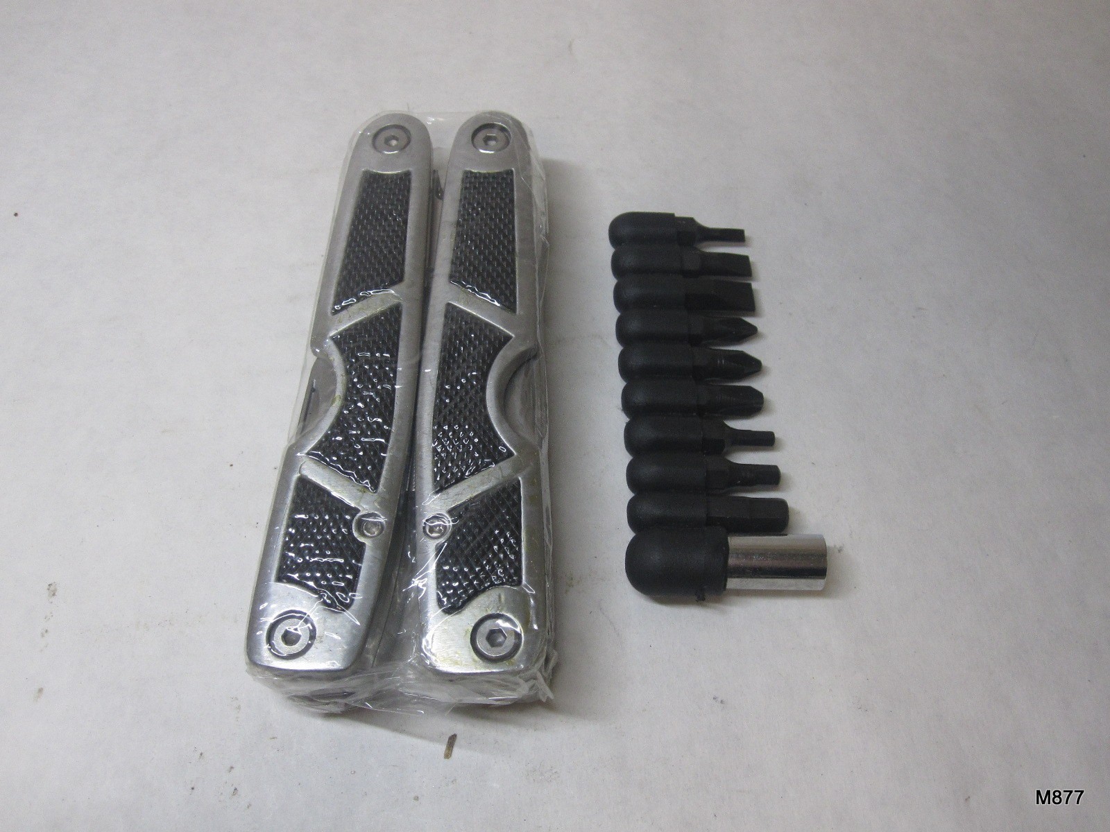 Stainless 10 in 1 Multi Tool Folding Pocket Pliers w/ 10 pcs Bit Set with Sheath