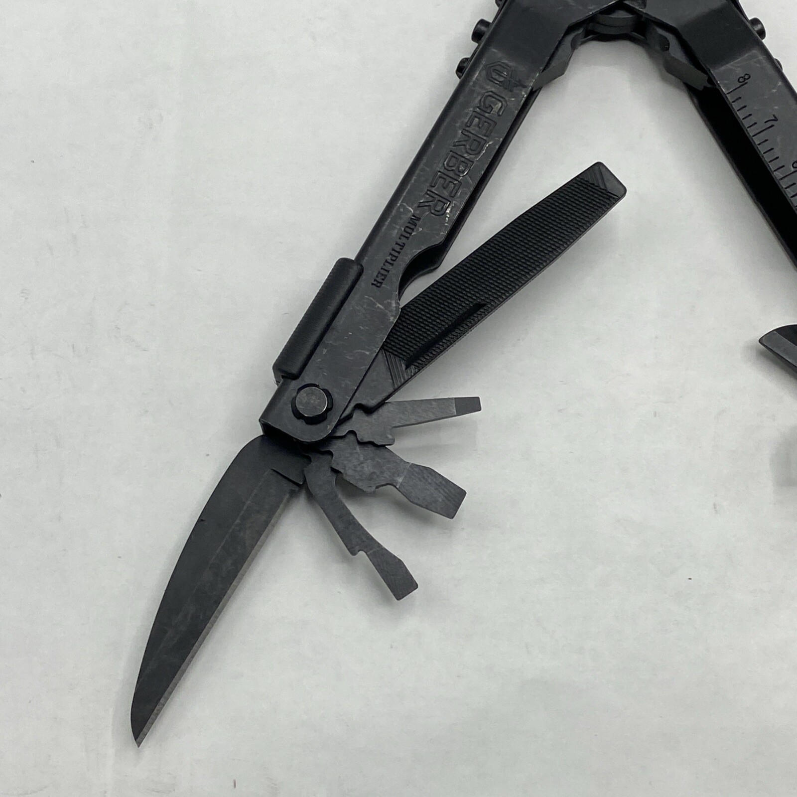 Gerber MP 600, Carbide Cutters, Needlenose – Black