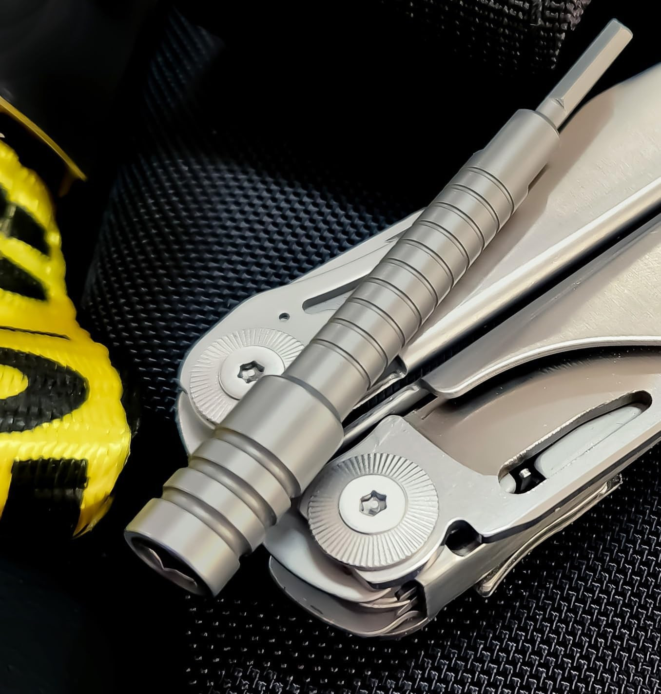 Multi-Tool Bit Driver Extender – Compatible with Leatherman Skeletool/Surge/Mut/