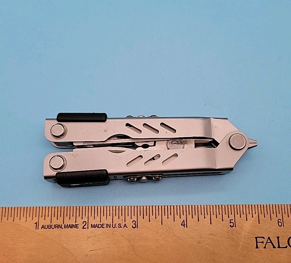 Gerber USA MP400 Compact Sport Multi-Plier Multi-Tool w/ Fiskars Scissors