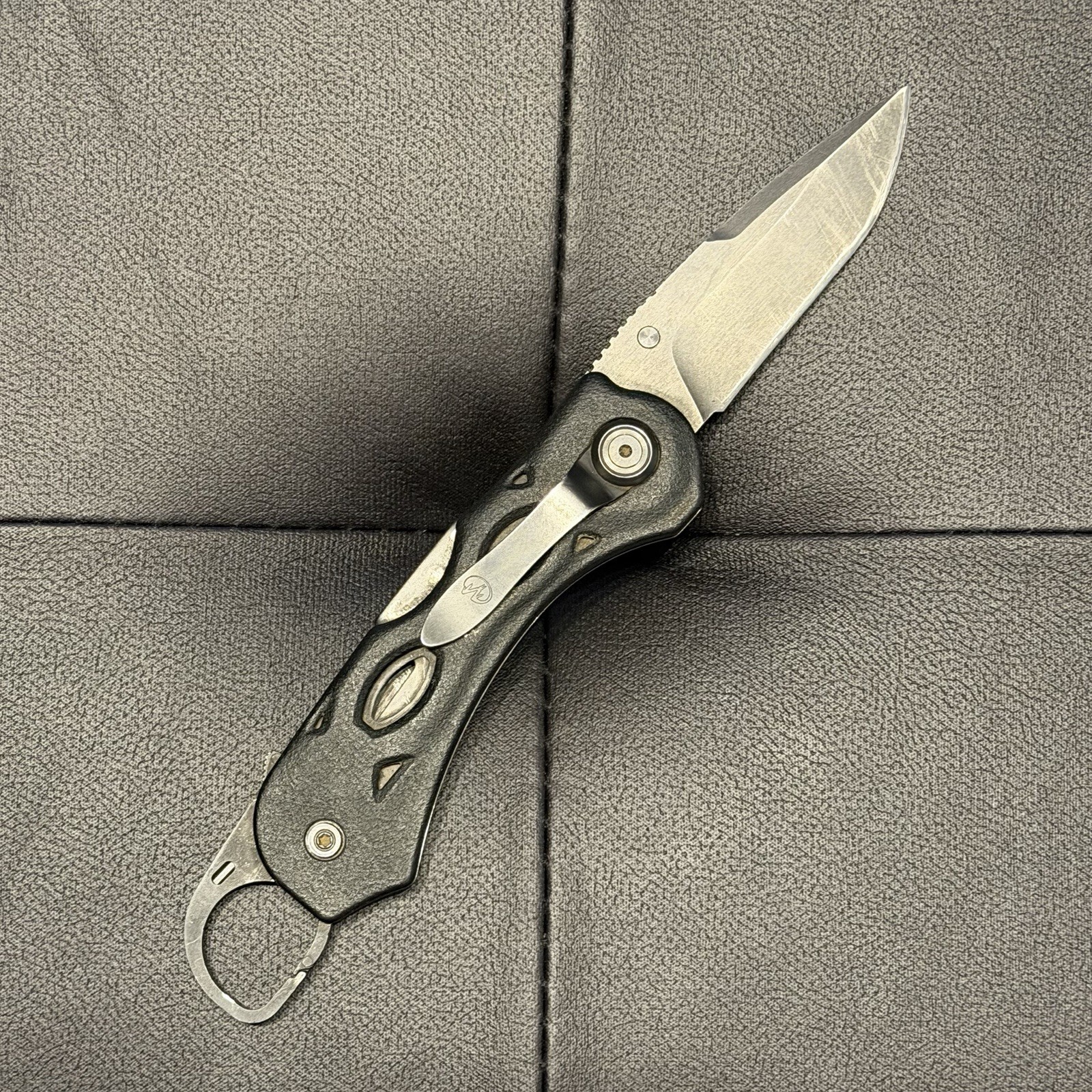 Leatherman K500 154CM Blade w/ Carabiner Lockback Knife Black Blade